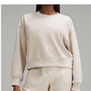 Lululemon Perfectly Oversized Softstreme Cropped Crew
